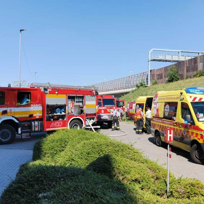 S požiarom bojovalo sedem kusov techniky a 22 hasičov.