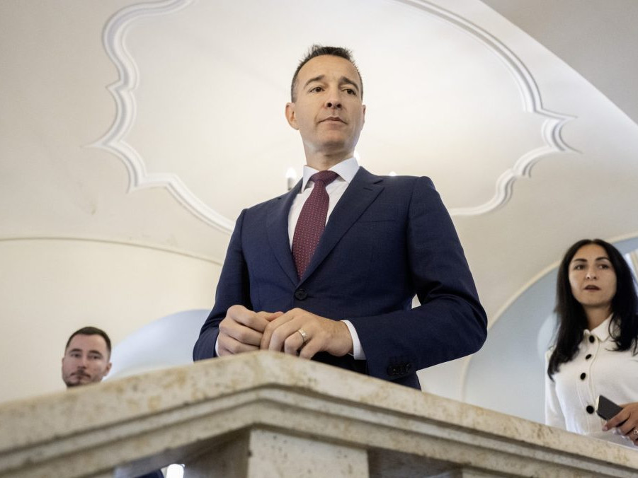 Na snímke minister školstva Tomáš Ducker.