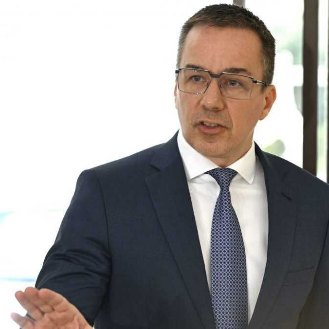 Na snímke minister práce Erik Tomáš.