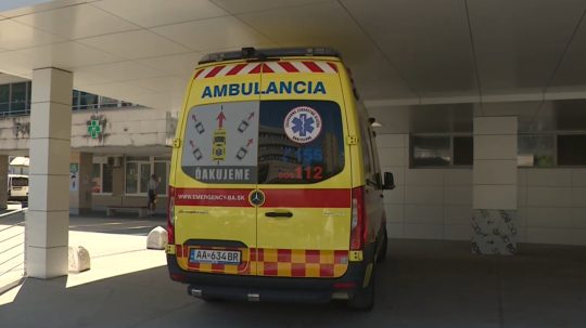 Tender má rozhodnúť o tom, kto bude ďalších šesť rokov prevádzkovať takmer 350 staníc záchrannej zdravotnej služby.