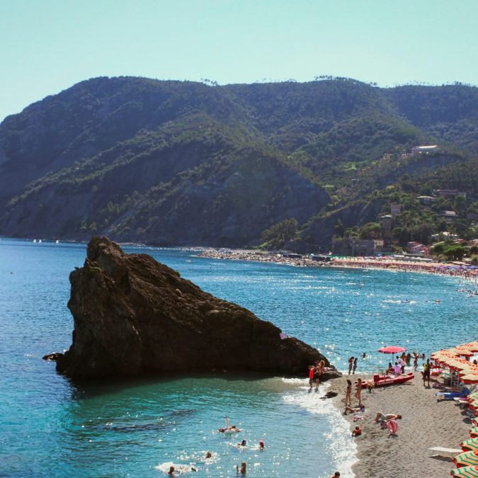 Taliansko, Cinque Terre, pláž a hory