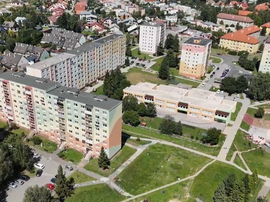 Na snímke sídlisko Juh v Kežmarku z vtáčej perspektívy.