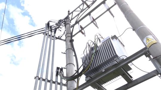 Na Horehroní zostali tisíce ľudí bez elektriny.