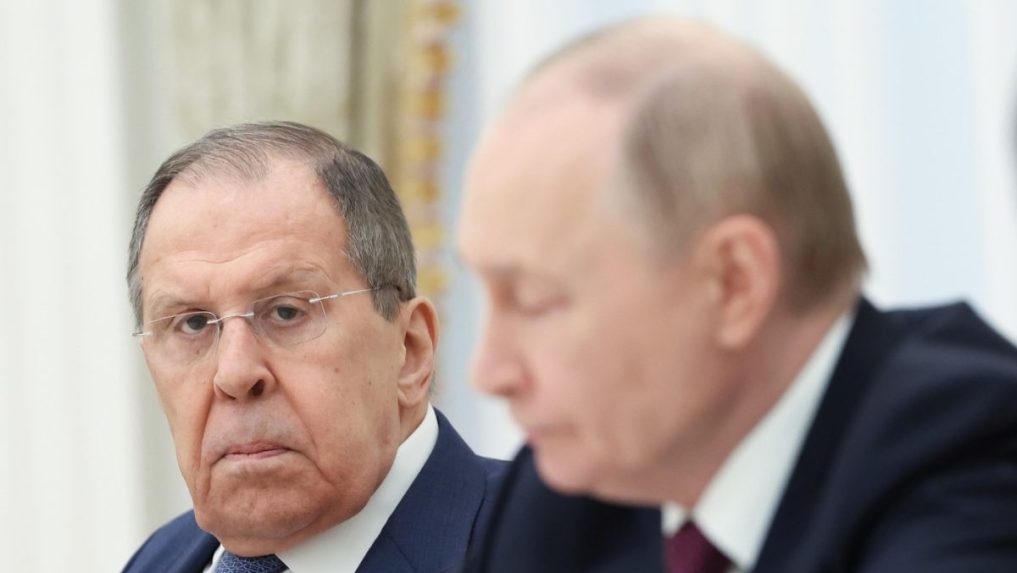 Šéf ruskej diplomacie Sergej Lavrov a prezident Vladimir Putin.