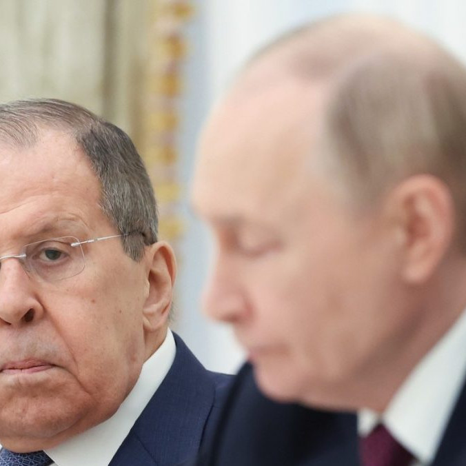 Šéf ruskej diplomacie Sergej Lavrov a prezident Vladimir Putin.