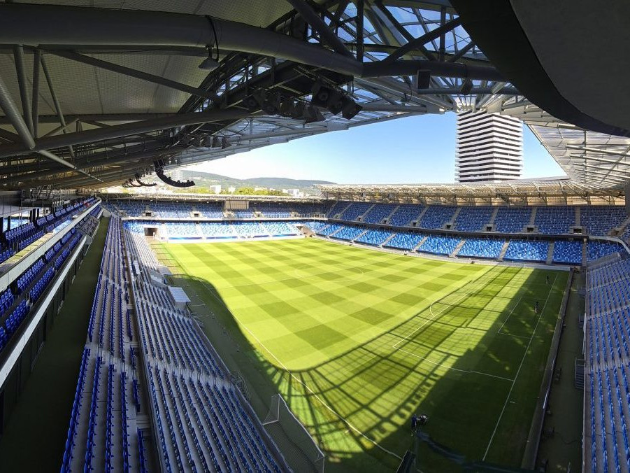 Snímka na Národný futbalový štadión počas tlačovej konferencie právnych zástupcov spoločnosti Národný futbalový štadión