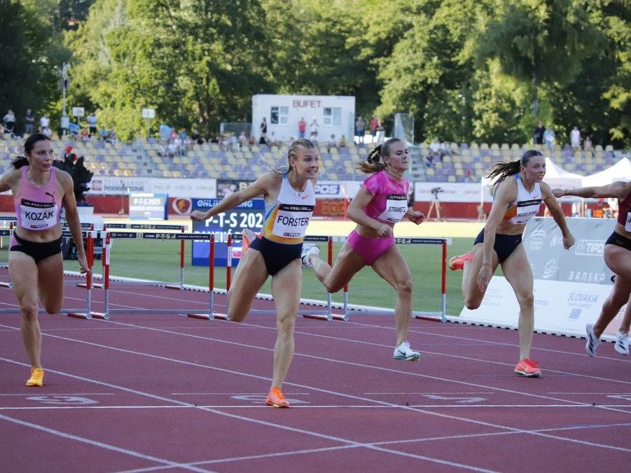 Slovenská bežkyňa Viktória Forster