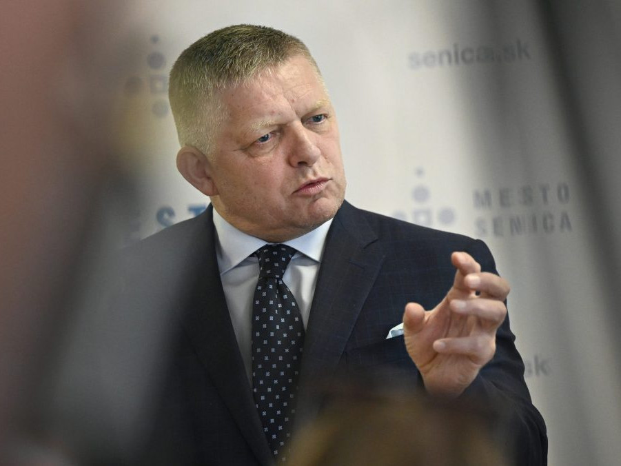 Na snímke Robert Fico.