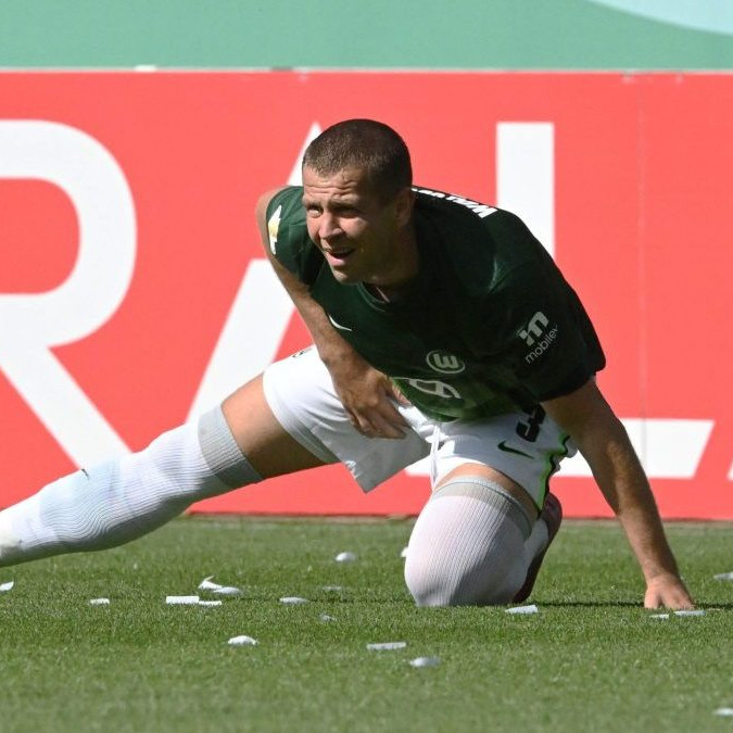 Zranený slovenský futbalový reprezentant Denis Vavro.