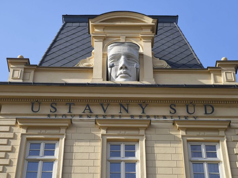 Na ilustračnej snímke budova Ústavného súdu.