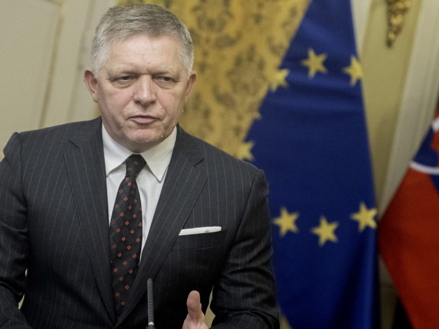 Premiér SR Robert Fico.