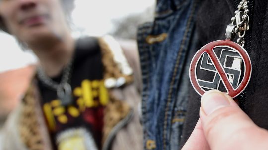 Antifa je hnutie združujúce skupiny a jednotlivcov, ktorí sa hlásia k boju proti fašizmu.