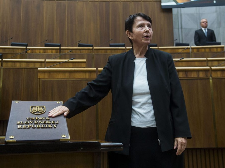 Viera Kalmárová.