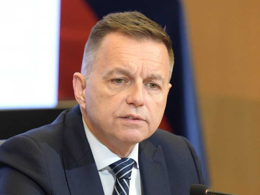 Guvernér Národnej banky Slovenska (NBS) Peter Kažimír.