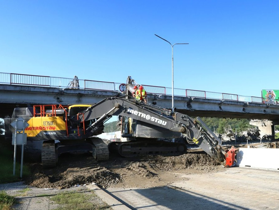 zbúraný most v Kremničke