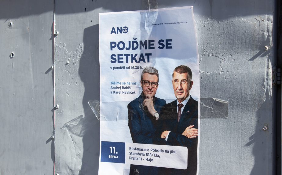 Karel Havlíček a Andrej Babiš na predvolebnom plagáte
