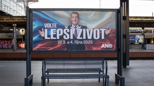 Bilbord hnutia ANO s jeho predsedom a volebným lídrom Andrejom Babišom.