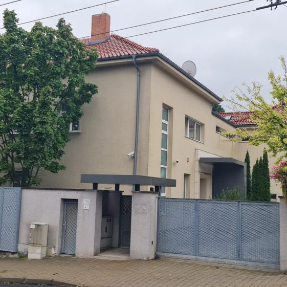Na snímke kúpená vila.