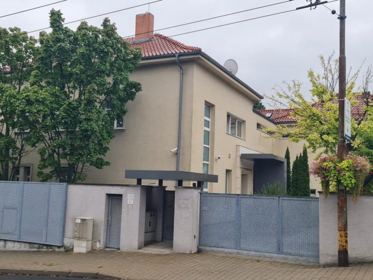 Na snímke kúpená vila.