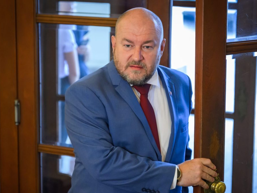 Minister cestovného ruchu a športu SR Rudolf Huliak