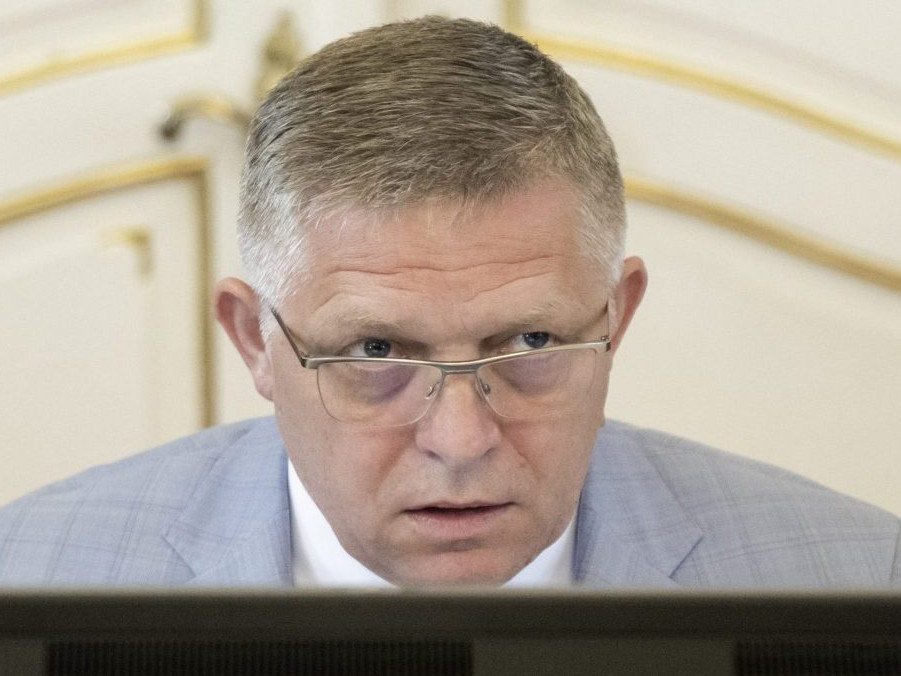 Premiér Robert Fico.