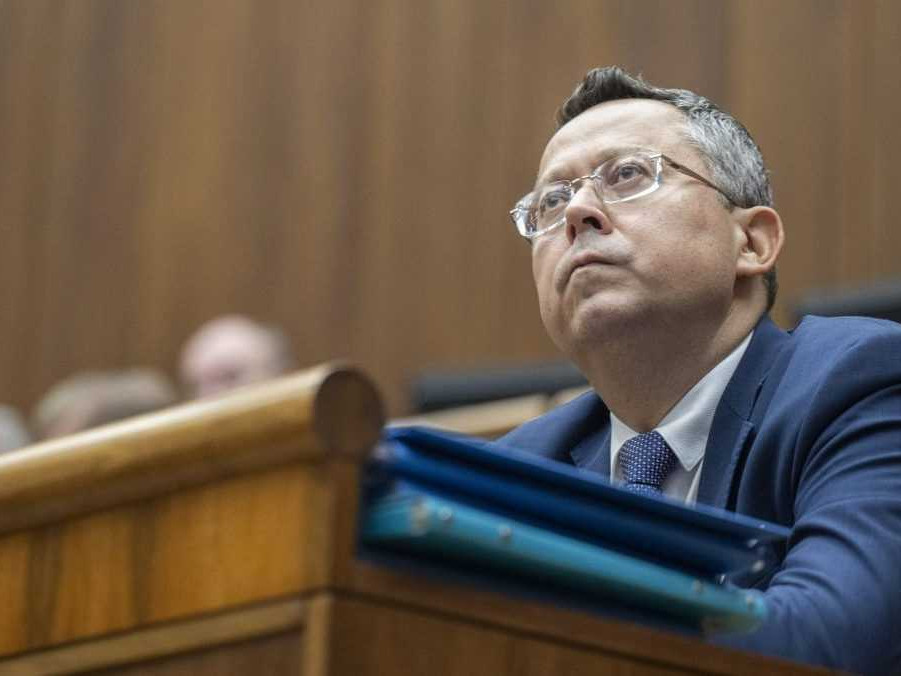 Minister financií Ladislav Kamenický (Smer-SD).