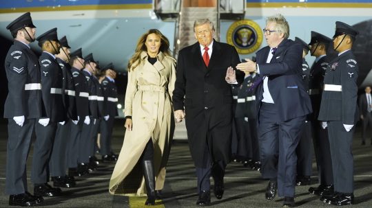 Donald Trump a Melania v Británii