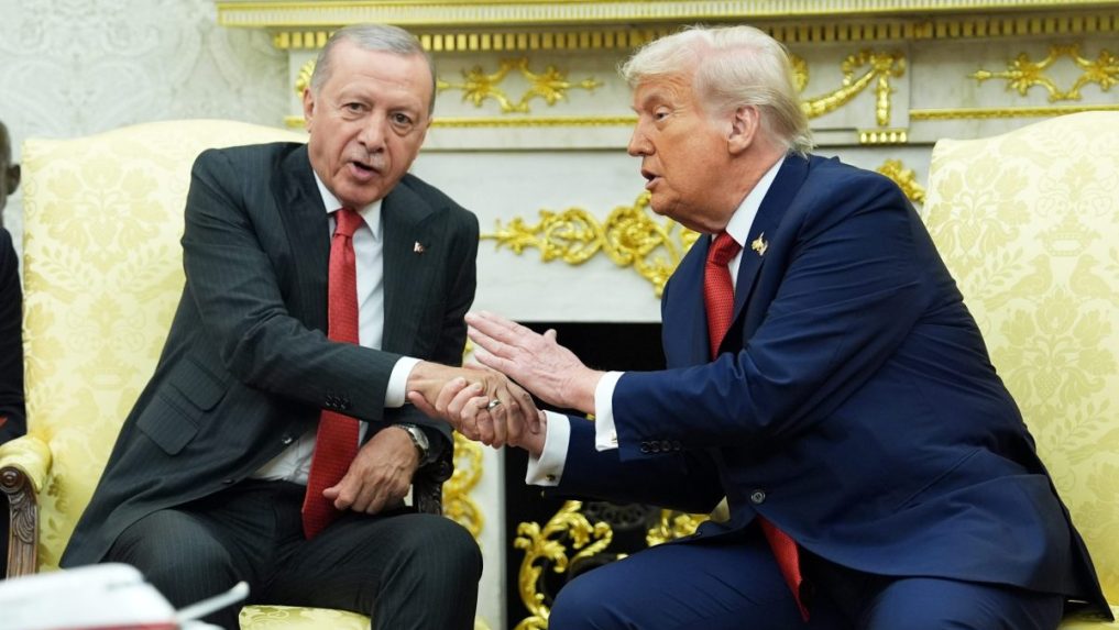 Americký prezident Donald Trump a turecký prezident Recep Tayyip Erdogan.