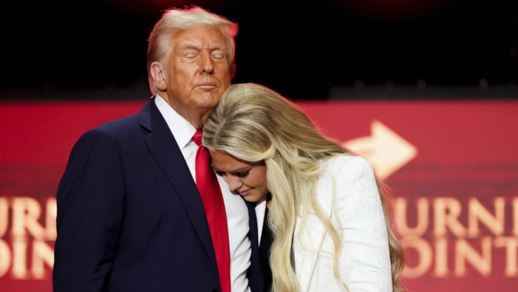 Donald Trump a vdova Erika Kirk.