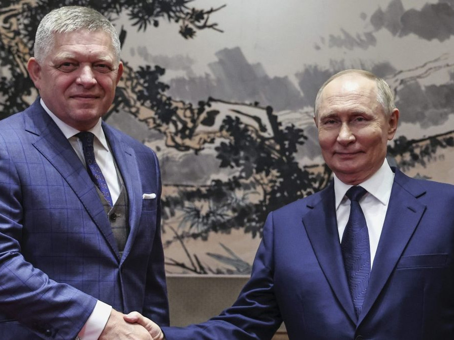 R. Fico a V. Putin.