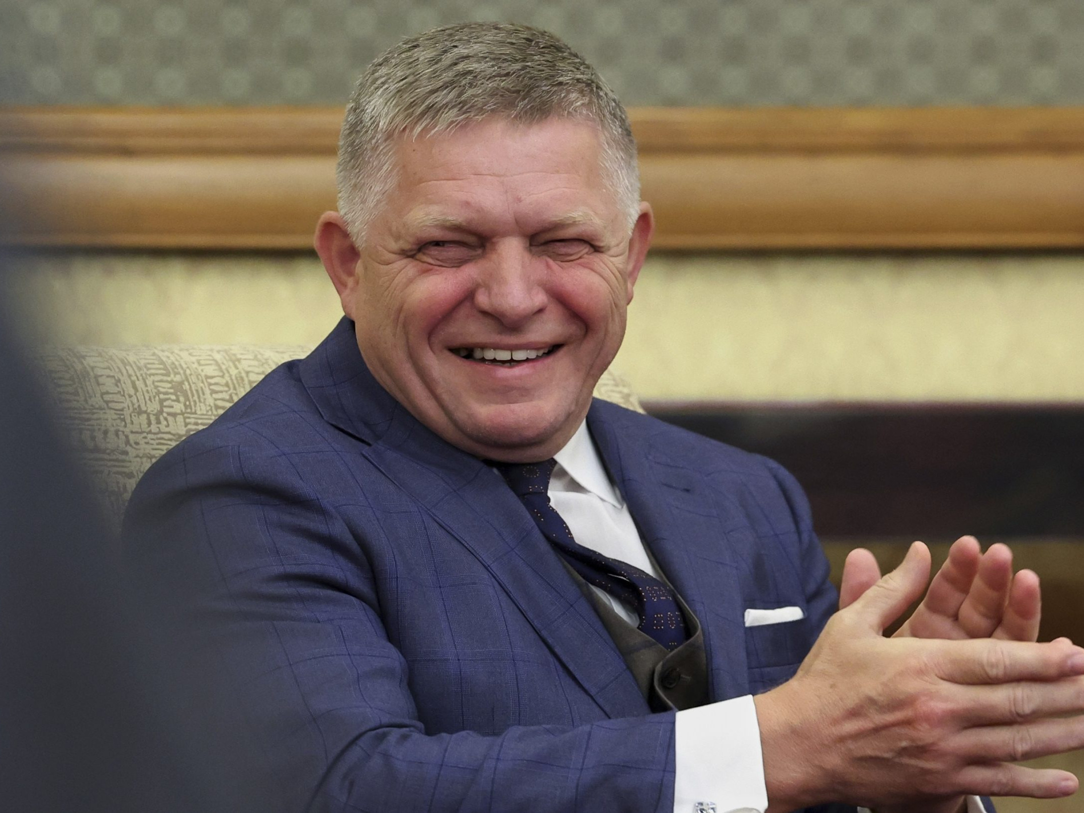 Robert Fico počas stretnutia s Vladimirom Putinom v Číne.