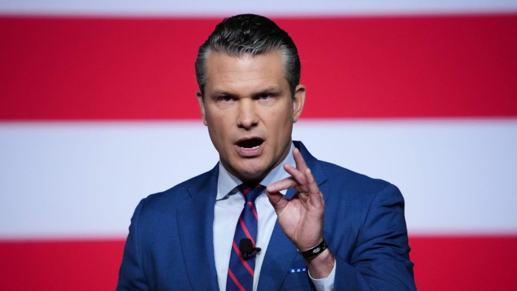 Americký minister obrany Pete Hegseth.