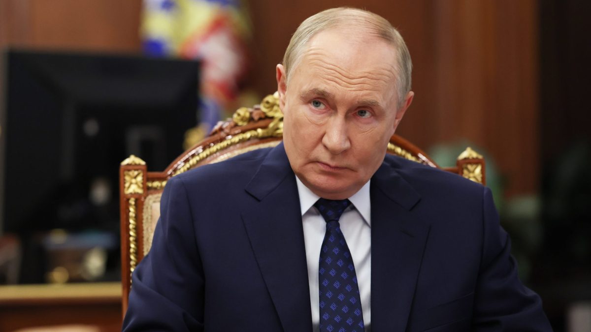 Rusko neust&uacute;pi v moderniz&aacute;cii jadrov&yacute;ch s&iacute;l a vo v&yacute;voji zbran&iacute;. Prekon&aacute; v&scaron;etky syst&eacute;my protiraketovej obrany, vyhl&aacute;sil Putin