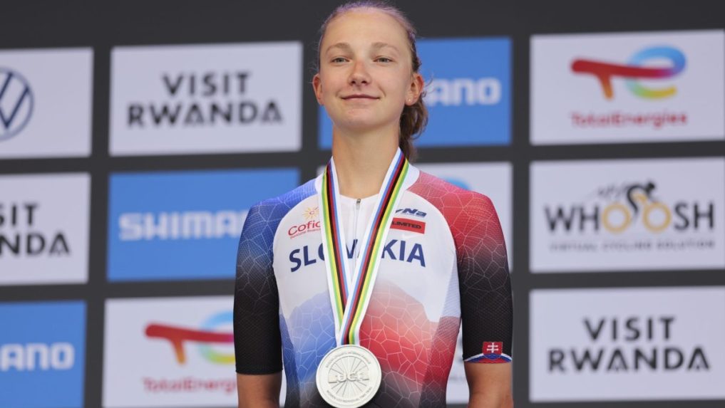 Viktória Chladoňová