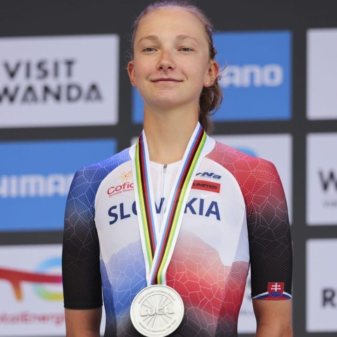 Viktória Chladoňová