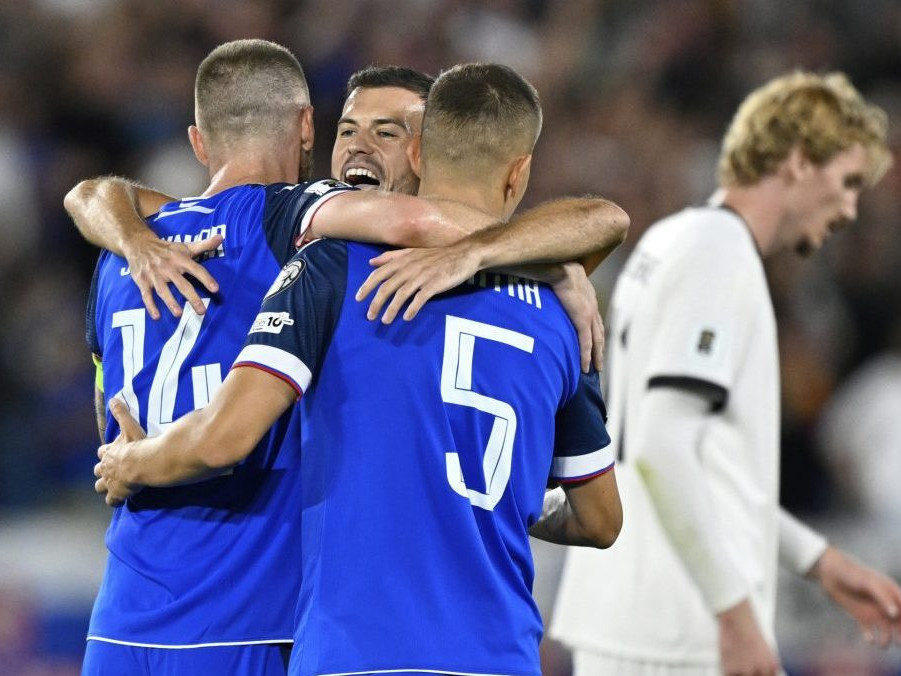 Radosť slovenských futbalistov po víťazstve nad Nemeckom.