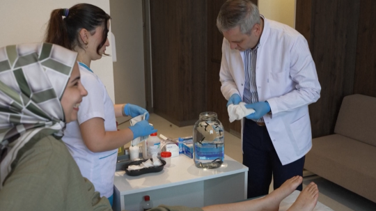 Pijavice, bankovanie aj akupunktúra: Do tureckých nemocníc sa vracia stará medicína, lekári ju kombinujú s modernou