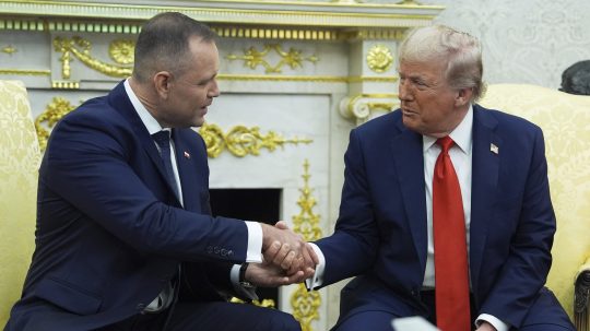 prezident USA Donald Trump počas stretnutia s poľským prezidentom Karolom Nawrockim v Bielom dome.