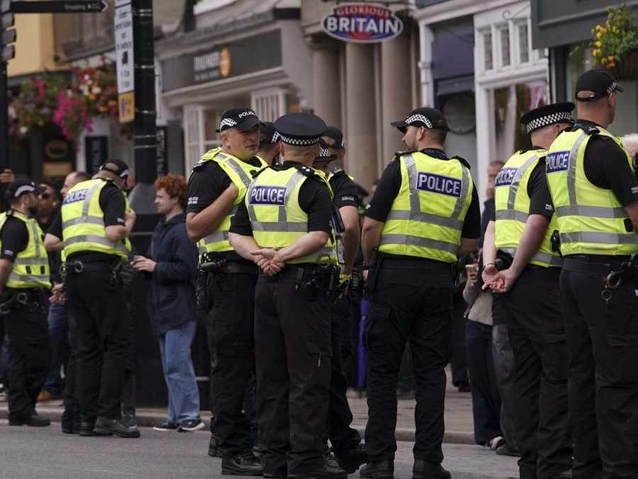 britská polícia