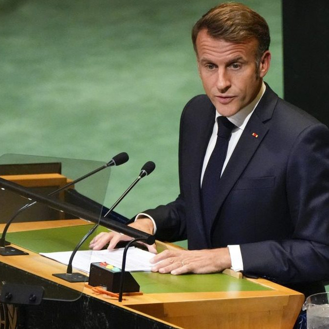 Francúzsky prezident Emmanuel Macron na medzinárodnej konferencii o dvojštátnom riešení konfliktu na Blízkom východe.