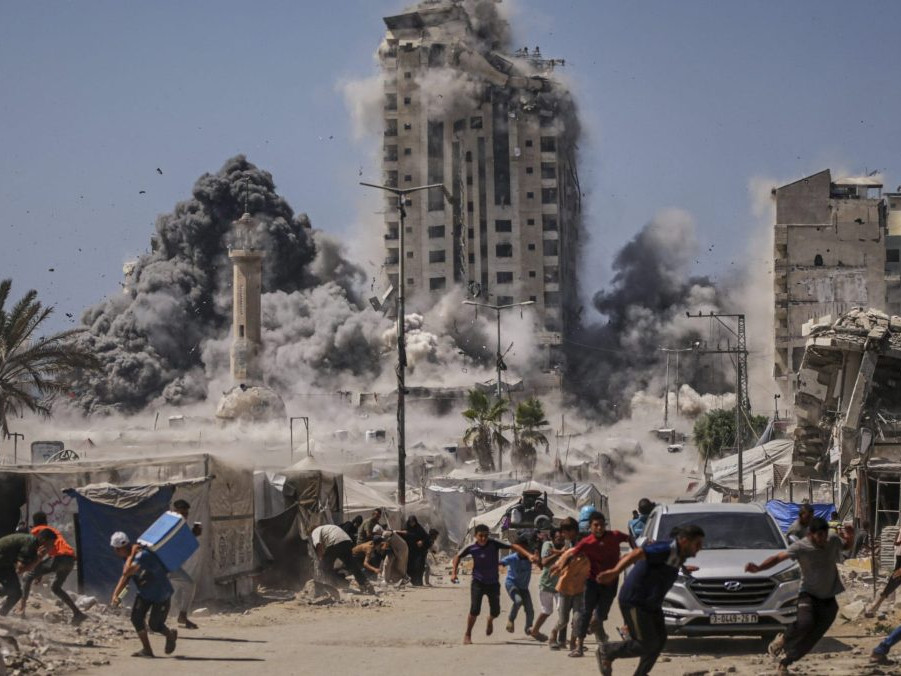 Palestínčania na úteku v Pásme Gazy