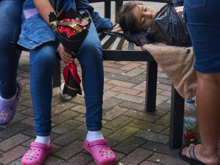 Federálna sudkyňa zablokovala deportáciu detí z USA do Guatemaly. V tej chvíli už čakali v lietadle na odlet