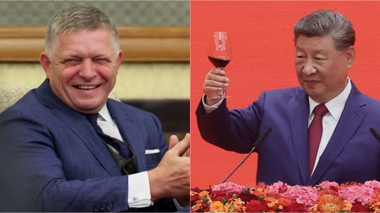 Na snímke Robert Fico a Si Ťin-Pching.