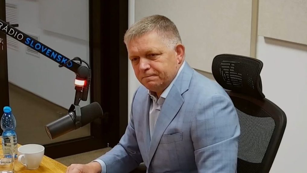 Na snímke Robert Fico v relácii Sobotné dialógy.