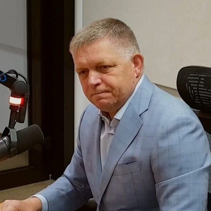 Na snímke Robert Fico v relácii Sobotné dialógy.