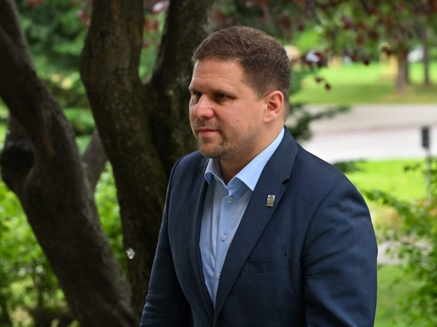 Staronový starosta bratislavskej Petržalky Ján Hrčka.