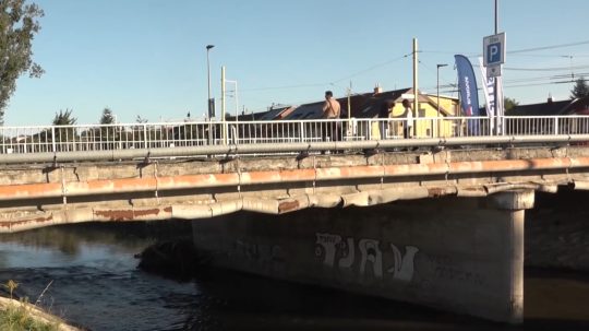 Most zbúrajú a na tom istom mieste postavia nový.