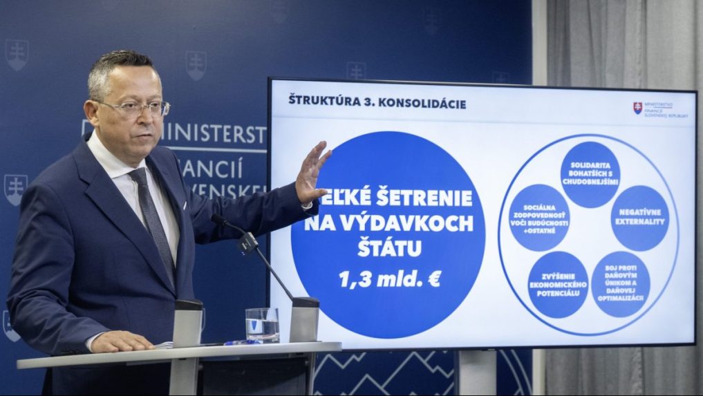 Minister financií Ladislav Kamenický