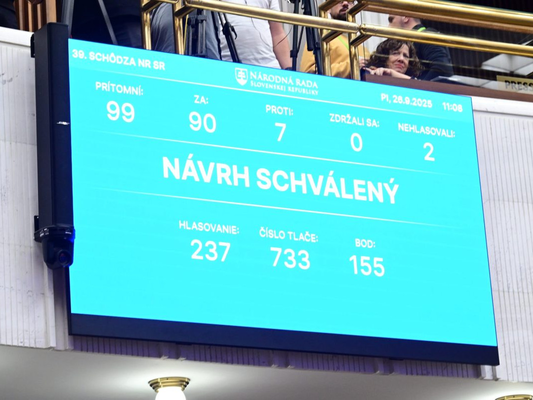 Výsledok hlasovania o novele Ústavy SR.