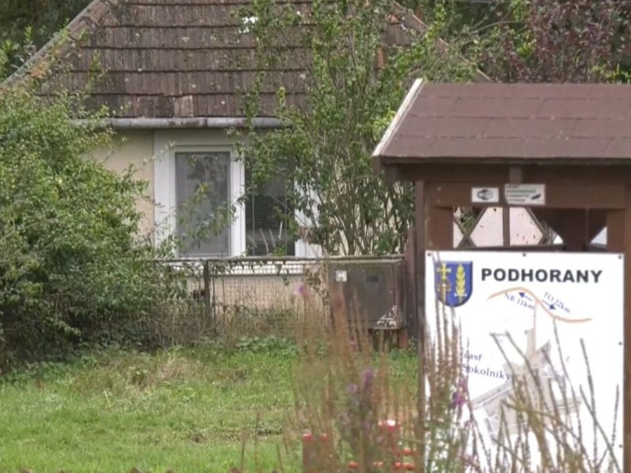 Na ilustračnej snímke obec Podhorany.